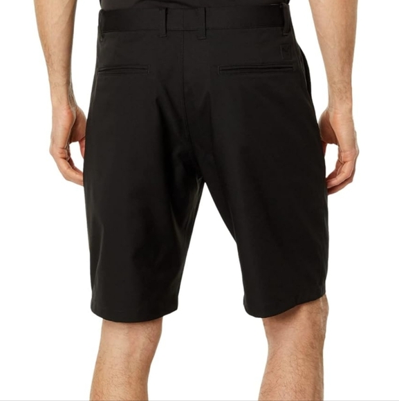 PUMA GOLF Men's Dealer Short 10 - Picture 2 of 3
